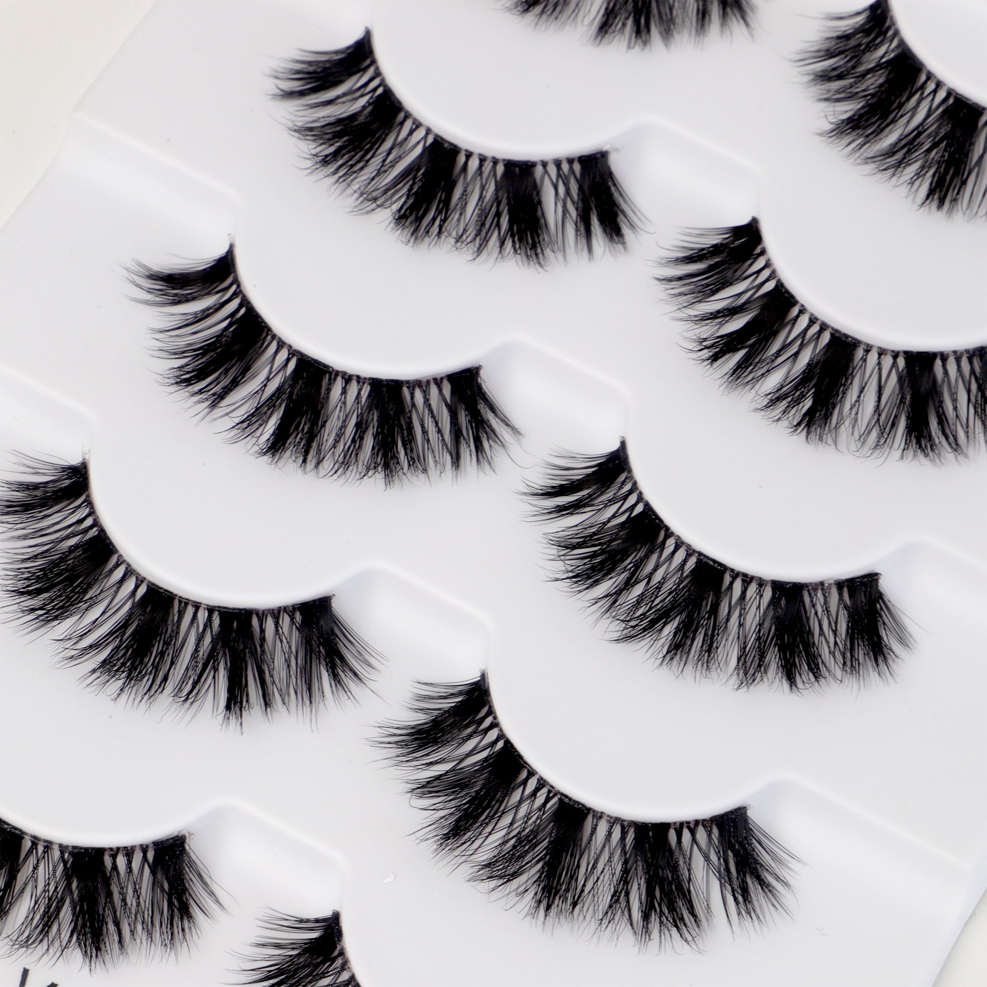 Details of VeyesBeauty BOLDBLOOM Strip Lashes